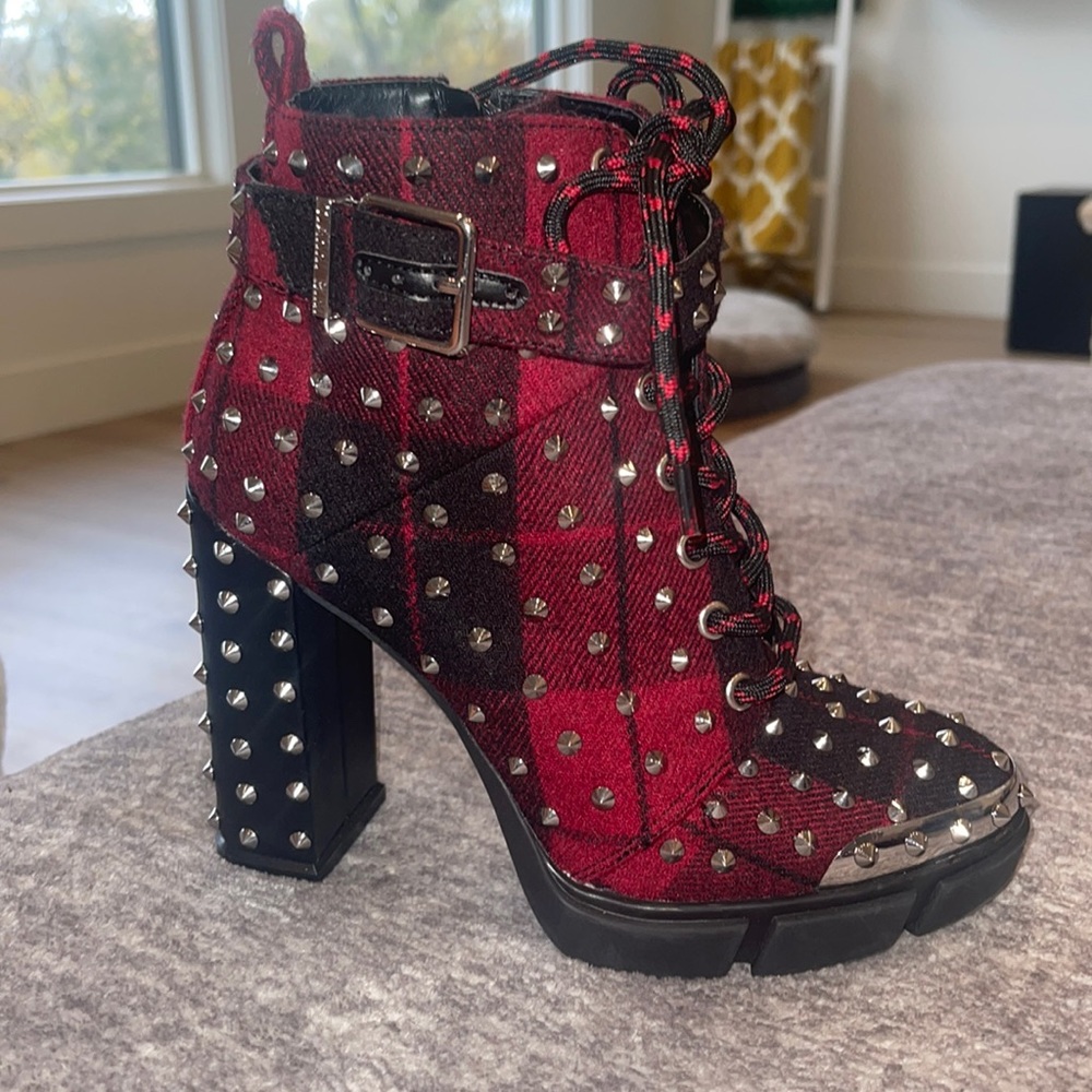 Gianni bini high heeled studded Booties with flannel design and buckle